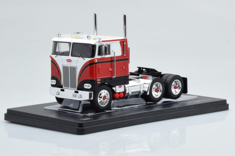 Peterbilt 352 Pacemaker Rot Weiß IXO 1:43 TR097 Druckguss