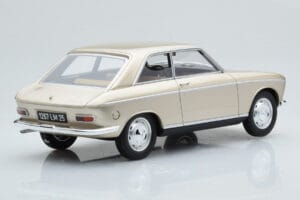 Peugeot 204 Coupe Beige Otto 1:18 OT1024 Resin — Bild 2 von 6