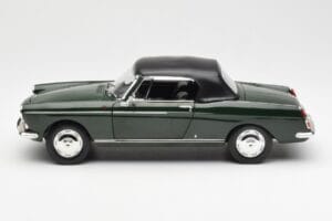 Peugeot 404 Cabriolet Antique Green Limitierte Auflage Norev 1:18 184829 Druckguss — Bild 4 von 8