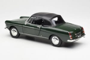 Peugeot 404 Cabriolet Antique Green Limitierte Auflage Norev 1:18 184829 Druckguss — Bild 7 von 8