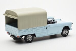 Peugeot 404 Pickup Bache Pastellblau Otto 1:18 OT1036 Resin — Bild 2 von 6