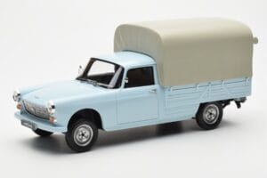 Peugeot 404 Pickup Bache Pastellblau Otto 1:18 OT1036 Resin