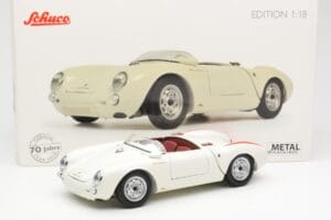 Porsche 550 Spyder 70 Jahre Edition Weiß Schuco 1:18 450033300 Druckguss — Bild 8 von 8