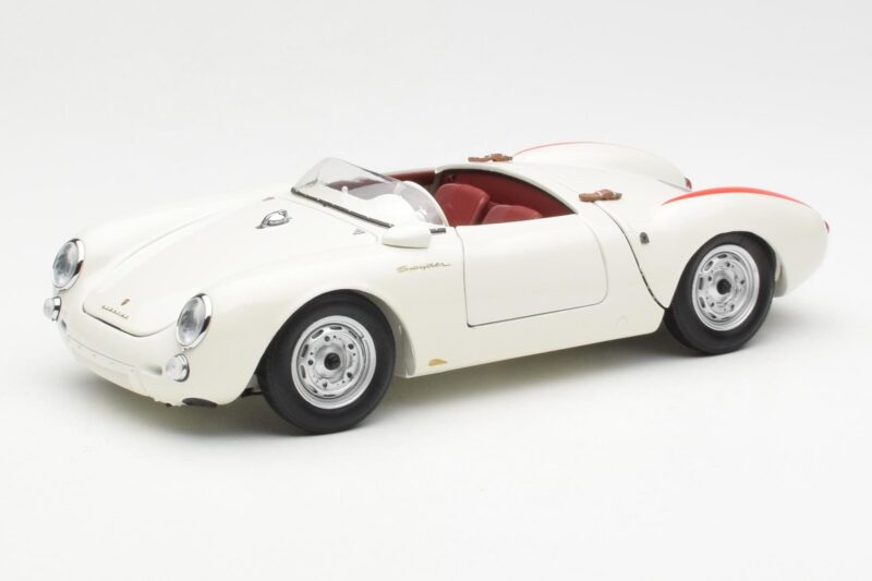 Porsche 550 Spyder 70 Jahre Edition Weiß Schuco 1:18 450033300 Druckguss