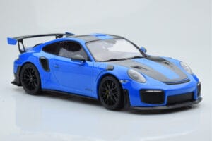 Porsche 911 GT2 RS 991.2 Weissach Package Blau Schwarze Magnesiumfelgen Minichamps 1:18 153068316 Druckguss — Bild 4 von 6