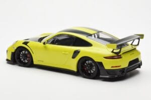 Porsche 911 991.2 GT2 RS Hellgrün Mit Schwarzen Magnesium-Felgen Minichamps 1:18 155068300 Druckguss — Bild 5 von 6