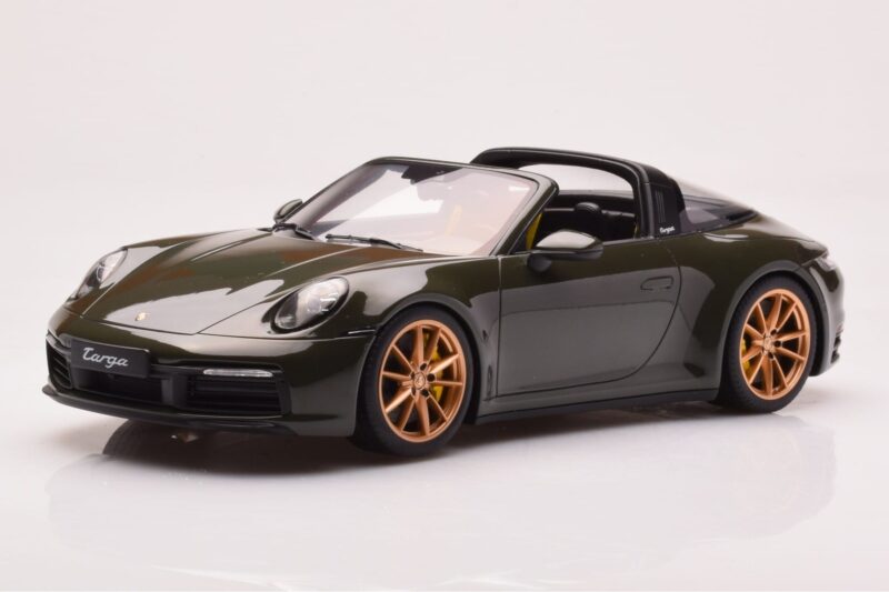 Porsche 911 992 Targa 4S Olivgrün GT Spirit 1:18 GT438 Resin