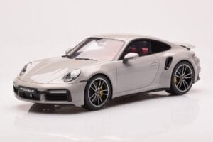 Porsche 911 992 Turbo S Crayon Grau GT Spirit 1:18 GT431 Resin