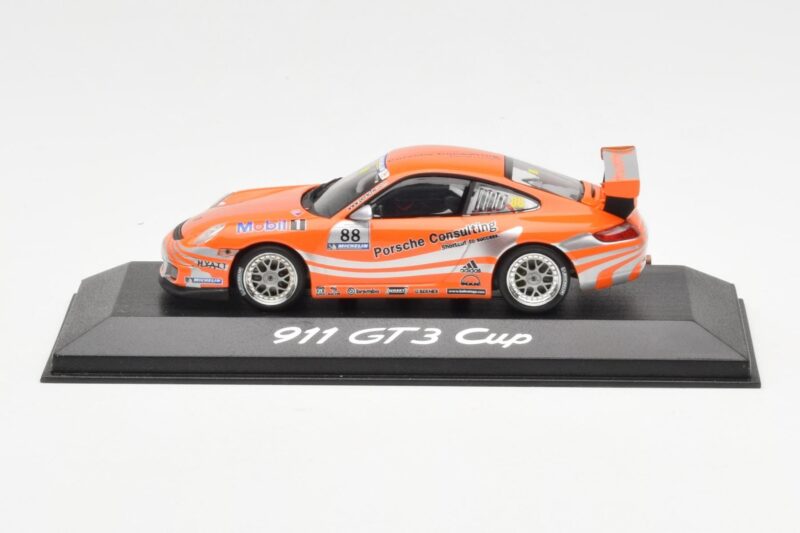Porsche 911 996 GT3 Cup #88 Adidas Minichamps 1:43 WAP02012217 Druckguss