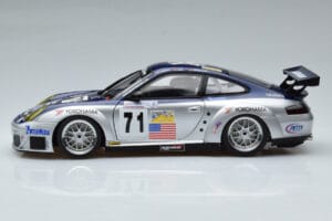 Porsche 911 996 GT3 RSR #71 A. Job 2005 AUTOart 1:18 80583 Druckguss — Bild 4 von 7