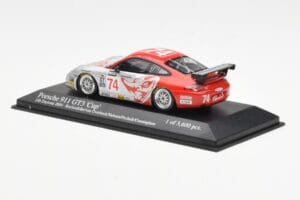Porsche 911 996 GT3 RSR Flying Lizard #74 M. Rockenfeller / D. Cunningham / S. Neiman / J. Pechnik / J. Van Overbeek Rolex 24 — Bild 3 von 4