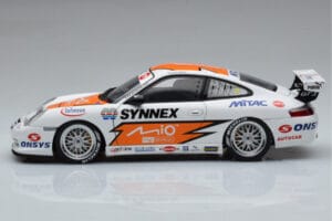 Porsche 911 996 GT3 R #1 C. Kwan Carrera Cup Asia 2004 AUTOart 1:18 80487 Druckguss — Bild 4 von 7