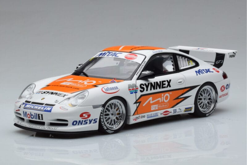 Porsche 911 996 GT3 R #1 C. Kwan Carrera Cup Asia 2004 AUTOart 1:18 80487 Druckguss