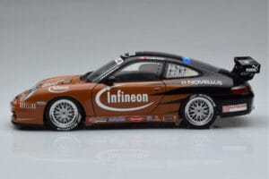 Porsche 911 996 GT3 R #2 S. Miau Carrera Cup Asia 2004 AUTOart 1:18 80488 Druckguss — Bild 4 von 7