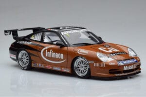 Porsche 911 996 GT3 R #2 S. Miau Carrera Cup Asia 2004 AUTOart 1:18 80488 Druckguss — Bild 5 von 7