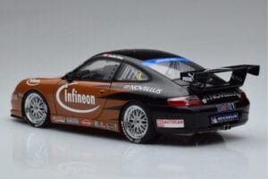 Porsche 911 996 GT3 R #2 S. Miau Carrera Cup Asia 2004 AUTOart 1:18 80488 Druckguss — Bild 6 von 7