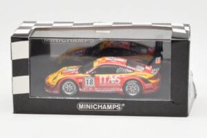 Porsche 911 997 GT3 R ITAS #18 De Lorenzi / Bonetti / Caccia / Bontempelli 24 Hours of Spa 2011 Minichamps 1:43 400118918 Dru — Bild 4 von 4