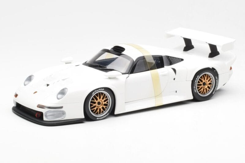 Porsche 911 GT1 Weiß UT Models 1:18 180966699 Druckguss