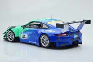 Porsche 911 GT3 R Falken Motorsports #44 M. Ragginger / J. Bergmeister / M. Werner / L. Vanthoor 24 Hours of Nurburgring 2017 — Bild 5 von 6