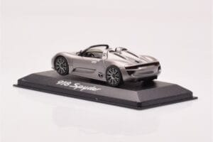 Porsche 918 Spyder Grau Metallic Minichamps 1:43 WAP0201910B Druckguss — Bild 3 von 4