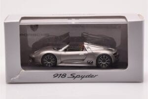 Porsche 918 Spyder Grau Metallic Minichamps 1:43 WAP0201910B Druckguss — Bild 4 von 4