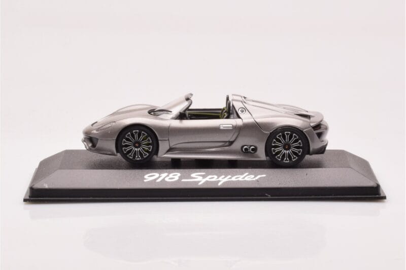 Porsche 918 Spyder Grau Metallic Minichamps 1:43 WAP0201910B Druckguss