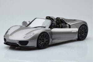 Porsche 918 Spyder Prototyp Grau Metallic Minichamps 1:18 110060030 Druckguss — Bild 2 von 7