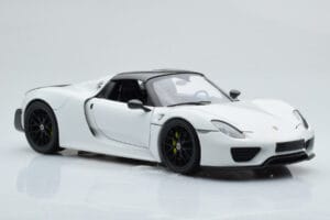 Porsche 918 Spyder Weissach Package Weiß Mit Schwarzen Rädern Minichamps 1:18 113062443 Druckguss — Bild 7 von 9