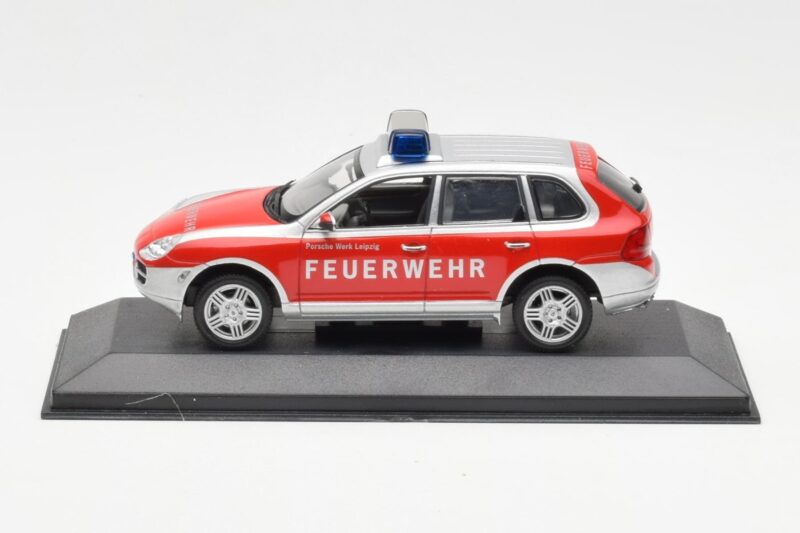 Porsche Cayenne S Feuerwehr Minichamps 1:43 WAPC02060116 Druckguss