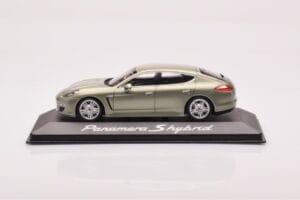 Porsche Panamera 970 S Hybrid Critall Grün Minichamps 1:43 WAP0205010A Druckguss