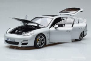 Porsche Panamera 970 Turbo Silber Norev 1:18 187609 Druckguss — Bild 2 von 7