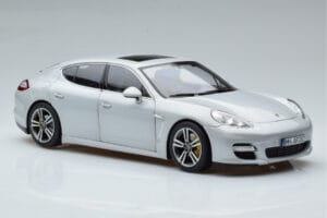 Porsche Panamera 970 Turbo Silber Norev 1:18 187609 Druckguss — Bild 5 von 7