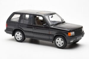 Range Rover P38 4.6 HSE Schwarz Metallic AUTOart 1:18 70017 Druckguss — Bild 7 von 9