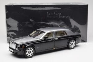 Rolls-Royce Phantom VII EWB Schwarz und Silber Kyosho 1:18 08841BKS Druckguss — Bild 8 von 8