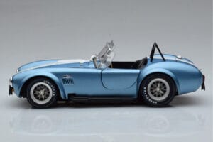 Shelby Cobra 427 S/C Hellblau Kyosho 1:18 08048SBL Druckguss — Bild 4 von 9