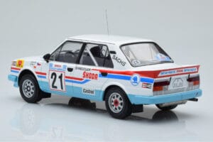Skoda 130 LR #21 L. Krecek / B. Motl Rally Acropolis 1986 IXO 1:18 18RMC157A Druckguss — Bild 4 von 6