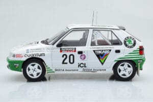 Skoda Felicia #20 S. Blomqvist / B. Cederberg Rally RAC Lombard 1995 IXO 1:18 18RMC147 Druckguss — Bild 3 von 6
