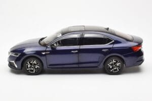 Skoda Octavia Pro Blau FAW 1:18 ZMR000006BLA Druckguss — Bild 4 von 8