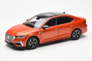 Skoda Octavia Pro Orange FAW 1:18 ZMR000006ORA Druckguss