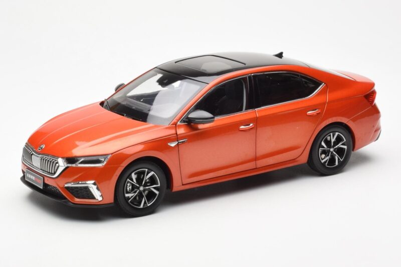 Skoda Octavia Pro Orange FAW 1:18 ZMR000006ORA Druckguss