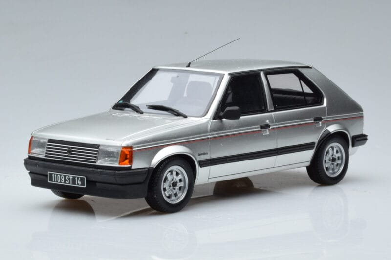 Talbot Horizon Premium Silber Otto 1:18 OT188 Resin