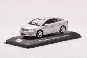 Toyota Avensis T270 Silber Minichamps 1:43 403166903 Druckguss — Bild 2 von 4