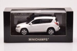 Toyota RAV4 XA30 Weiß Minichamps 1:43 400166571 Druckguss — Bild 4 von 4