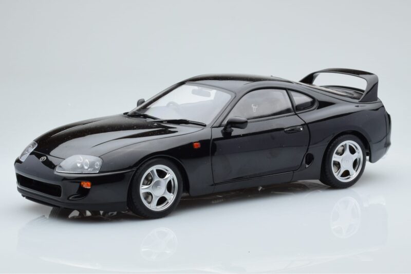 Toyota Supra A80 Schwarz LCD 1:18 LCD18020-BL Druckguss