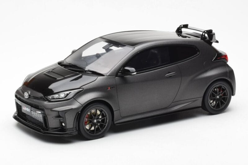 Toyota GR Yaris Circuit Package Schwarz Otto 1:18 OT1046 Druckguss