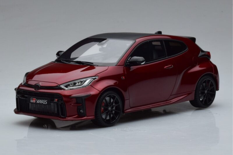 Toyota GR Yaris Rot Otto 1:18 OT1003 Resin
