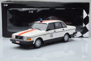 Volvo 240 GL Polizei Belgien Minichamps 1:18 155171492 Druckguss — Bild 6 von 6