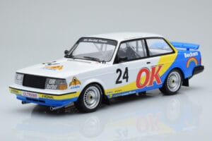 Volvo 240 Turbo Beckers #24 P.G. Andersson Nurburgring 1985 IXO 1:18 18RMC105A Druckguss