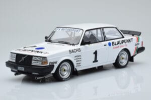 Volvo 240 Turbo IPS Racing Blaupunkt #1 P. Stureson DTM Zolder 1986 IXO 1:18 18RMC106 Druckguss