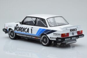 Volvo 240 Turbo Nordica #1 J. Cecotto / A. Olafsson ETCC Brno 1986 IXO 1:18 18RMC087 Druckguss — Bild 5 von 6